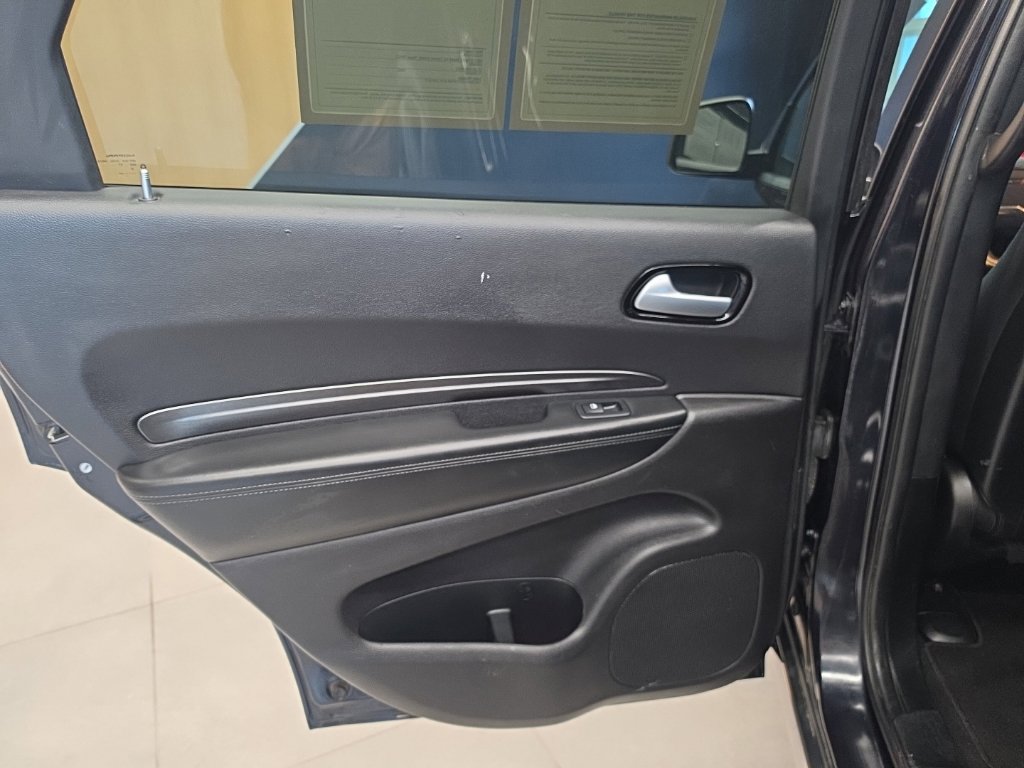 Used 2024 Dodge Durango SXT w/ 3rd Row Seating Group RWD image 39