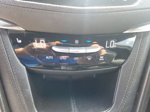 Used 2020 Cadillac XT5 Premium Luxury AWD/4WD image 42