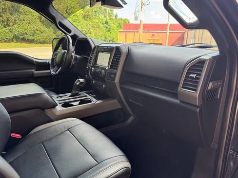 Used 2017 Ford F150 Raptor w/ Equipment Group 802A Luxury AWD/4WD image 29