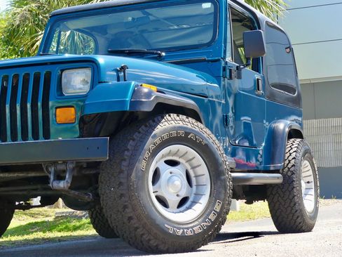 Used 1995 Jeep Wrangler Rio Grande AWD/4WD image 64