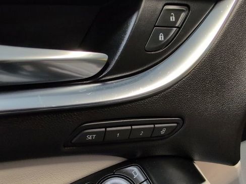 Certified 2023 Buick Enclave Avenir image 15