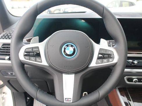 New 2026 BMW X5 xDrive50e w/ M Sport Package AWD/4WD image 15