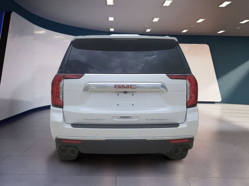 Used 2022 GMC Yukon XL Denali RWD image 4