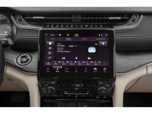 Used 2021 Jeep Grand Cherokee L Limited AWD/4WD image 7