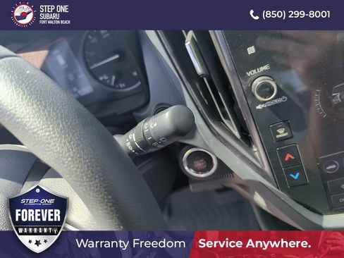 Used 2025 Subaru Forester Premium AWD/4WD image 24