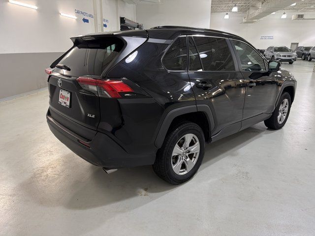 Used 2024 Toyota RAV4 XLE FWD image 9