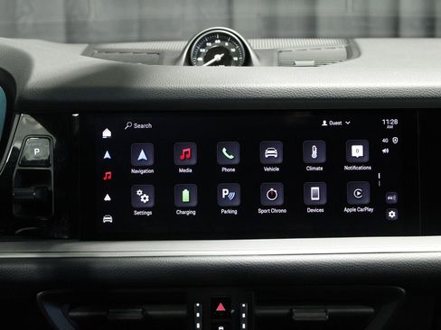 Used 2024 Porsche Cayenne image 39