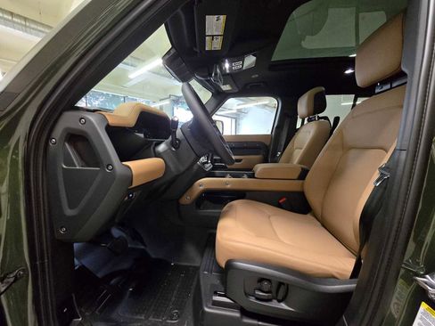 New 2026 Land Rover Defender 110 X-Dynamic SE AWD/4WD image 21