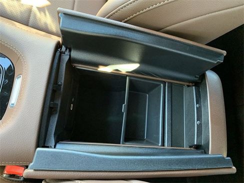 Used 2025 Mercedes-Benz GLE 450 4MATIC image 26