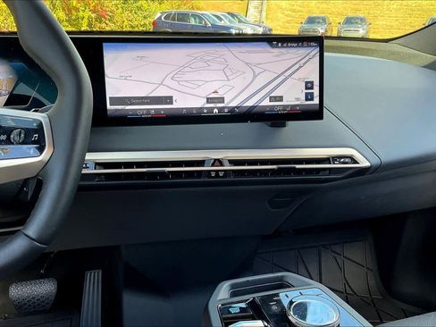 Used 2026 BMW iX xDrive45 image 6