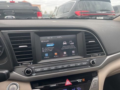 Used 2017 Hyundai Elantra Value Edition w/ Cargo Package image 10