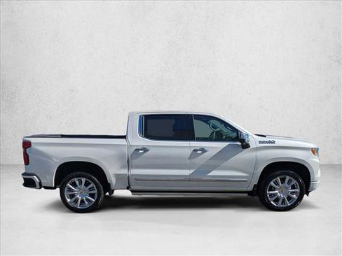 Used 2023 Chevrolet Silverado 1500 High Country w/ High Country Premium Package image 4