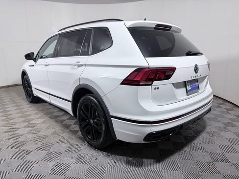 Used 2022 Volkswagen Tiguan SE R-Line AWD/4WD image 4