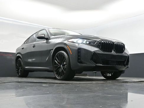 New 2026 BMW X6 xDrive40i w/ Climate Comfort Package image 44