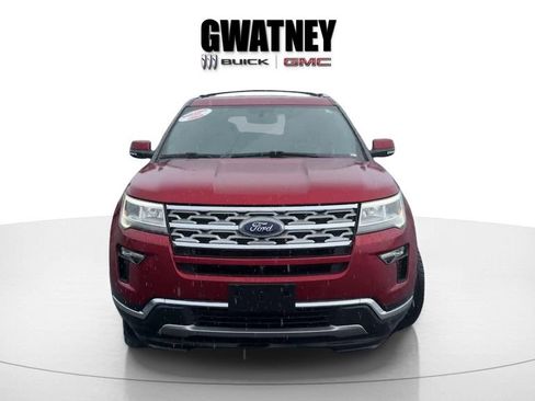 Used 2018 Ford Explorer Limited FWD image 8