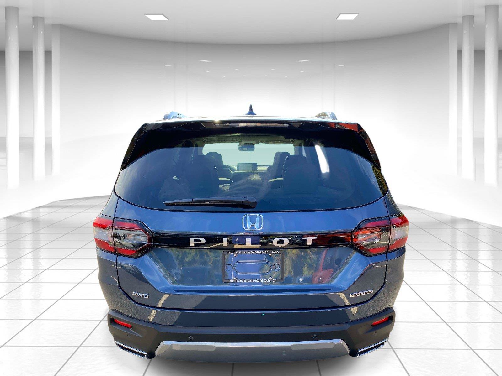 New 2026 Honda Pilot Touring image 5