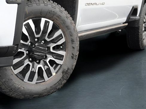 New 2026 GMC Sierra 2500 Denali Ultimate w/ Max Trailering Package image 3
