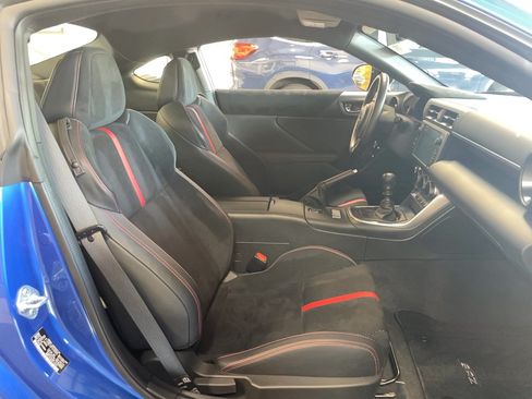 Used 2023 Subaru BRZ Limited RWD image 8