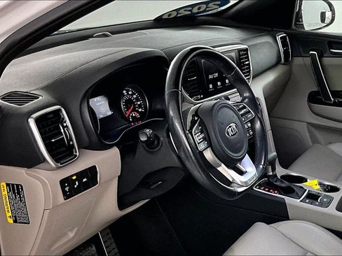 Used 2020 Kia Sportage S w/ S Premium Package image 17