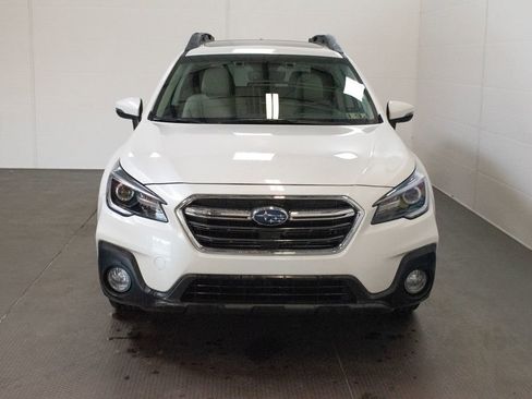 Used 2019 Subaru Outback 2.5i Limited AWD/4WD image 2