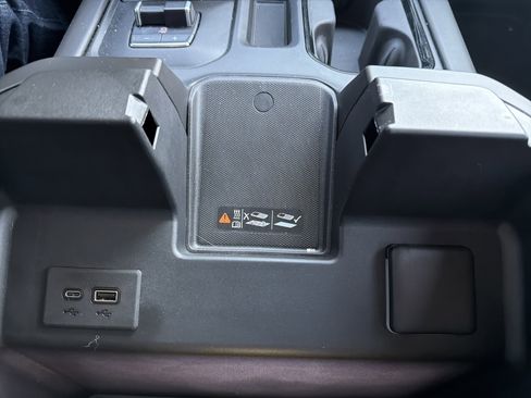 Used 2023 GMC Sierra 1500 AT4X image 25