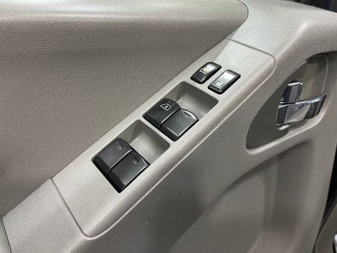 Used 2017 Nissan Frontier SV image 13