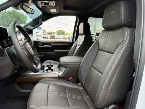 New 2026 Chevrolet Silverado 3500 High Country w/ High Country Premium Package AWD/4WD image 27