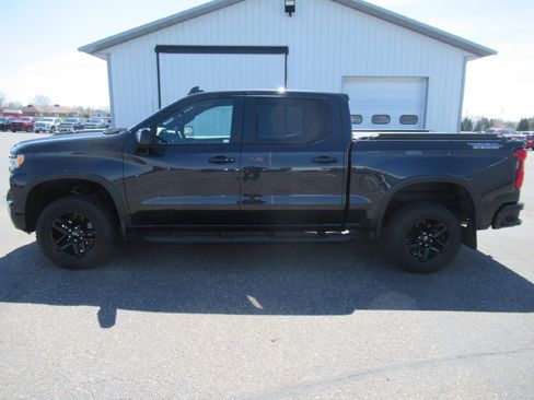 Certified 2022 Chevrolet Silverado 1500 LT Trail Boss w/ LT Trail Boss Premium Package AWD/4WD image 8