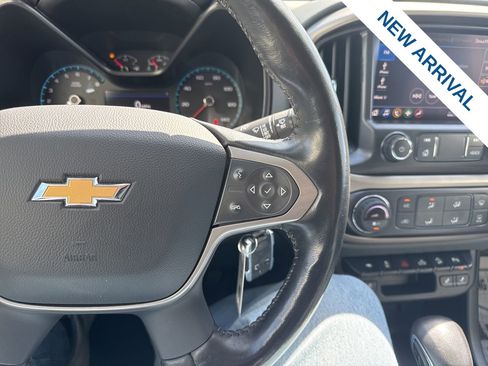 Used 2022 Chevrolet Colorado Z71 AWD/4WD image 22
