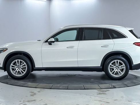 Used 2025 Mercedes-Benz GLC 300 image 5