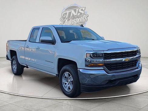 Used 2018 Chevrolet Silverado 1500 LT w/ Trailering Package AWD/4WD image 7