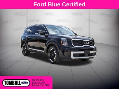 Used 2024 Kia Telluride S w/ S Sunroof Package