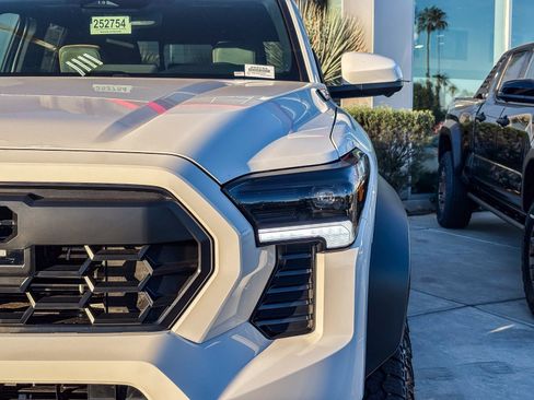 New 2025 Toyota Tacoma 4x4 Double Cab Hybrid image 9