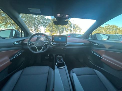 Used 2022 Volkswagen ID.4 Pro S image 10