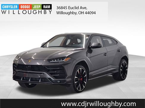 Used 2022 Lamborghini Urus image 1