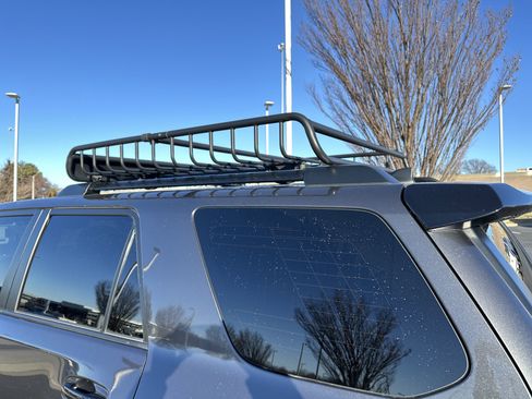 Used 2021 Toyota 4Runner Venture image 35