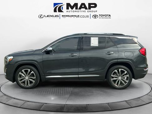 Used 2019 GMC Terrain Denali w/ Advanced Safety Package FWD image 2