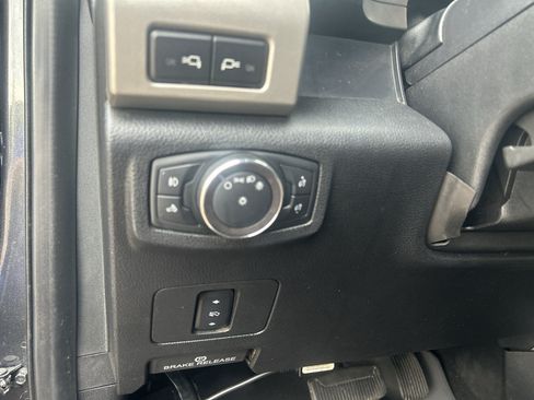 Used 2019 Ford F350 Lariat AWD/4WD image 23
