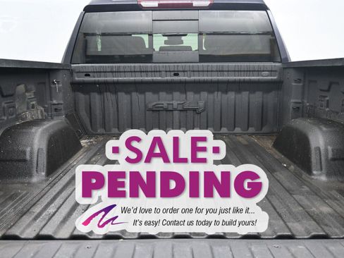 Used 2022 GMC Sierra 1500 AT4 w/ AT4 Preferred Package image 17