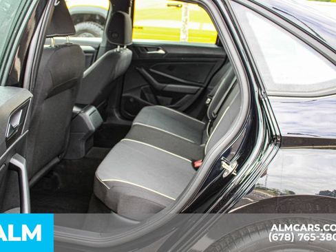 Used 2025 Volkswagen Jetta Sport FWD image 17