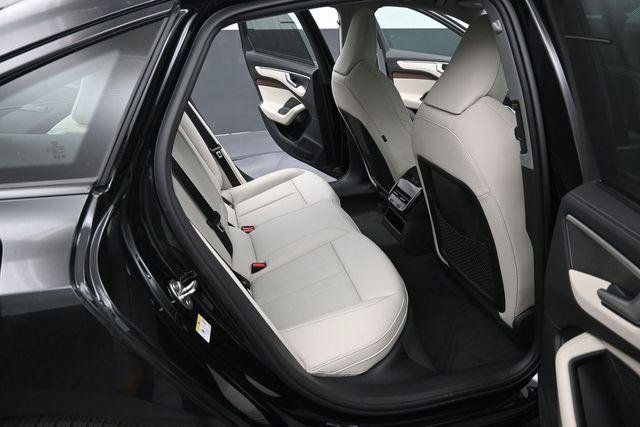 New 2026 Audi A6 Premium Plus AWD/4WD image 13