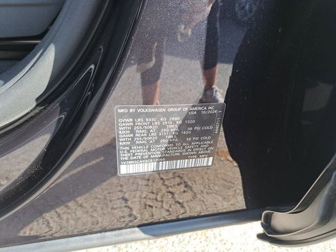 Used 2025 Volkswagen Atlas SEL image 28