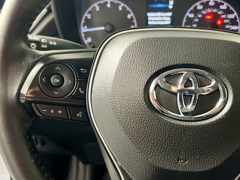 Used 2023 Toyota Corolla Cross LE FWD image 18