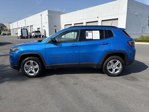 Used 2024 Jeep Compass Latitude AWD/4WD image 6
