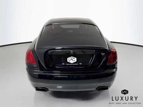 Used 2017 Rolls-Royce Wraith RWD image 7