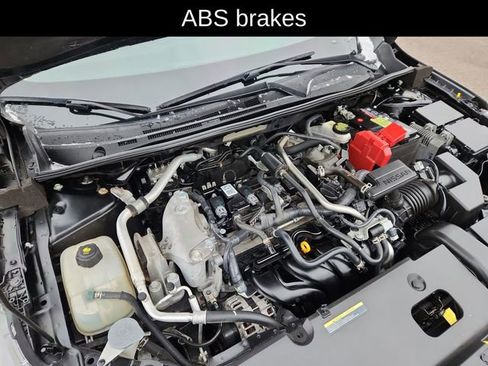 Used 2020 Nissan Sentra SR w/ Premium Package image 16