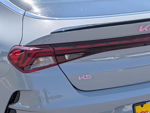 Used 2023 Kia K5 GT FWD image 17