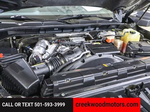 Used 2022 GMC Sierra 2500 Denali w/ Denali Black Diamond Edition image 18