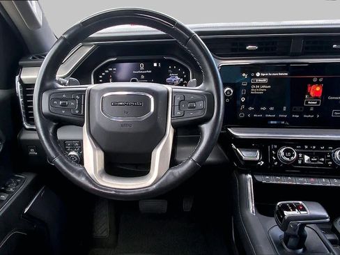 Used 2022 GMC Sierra 1500 Denali w/ Technology Package AWD/4WD image 6