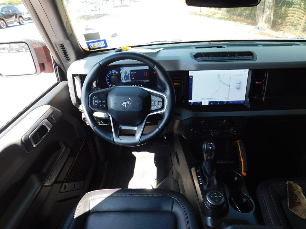 Used 2023 Ford Bronco Badlands AWD/4WD image 2